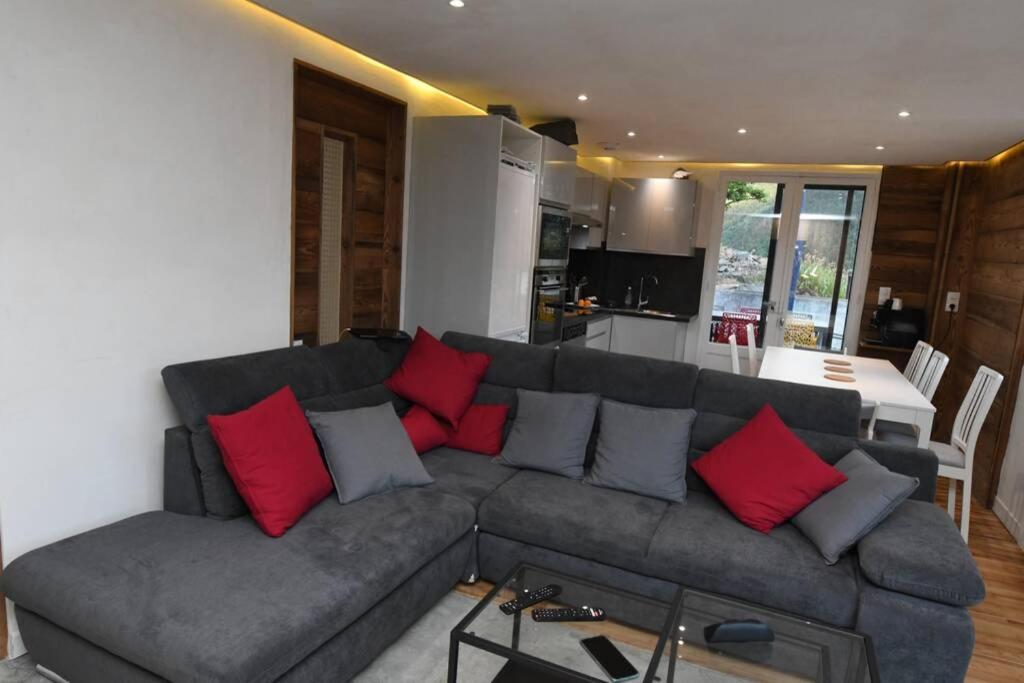 Logement Renove Avec Vue Panoramique La Saussaz Екстериор снимка
