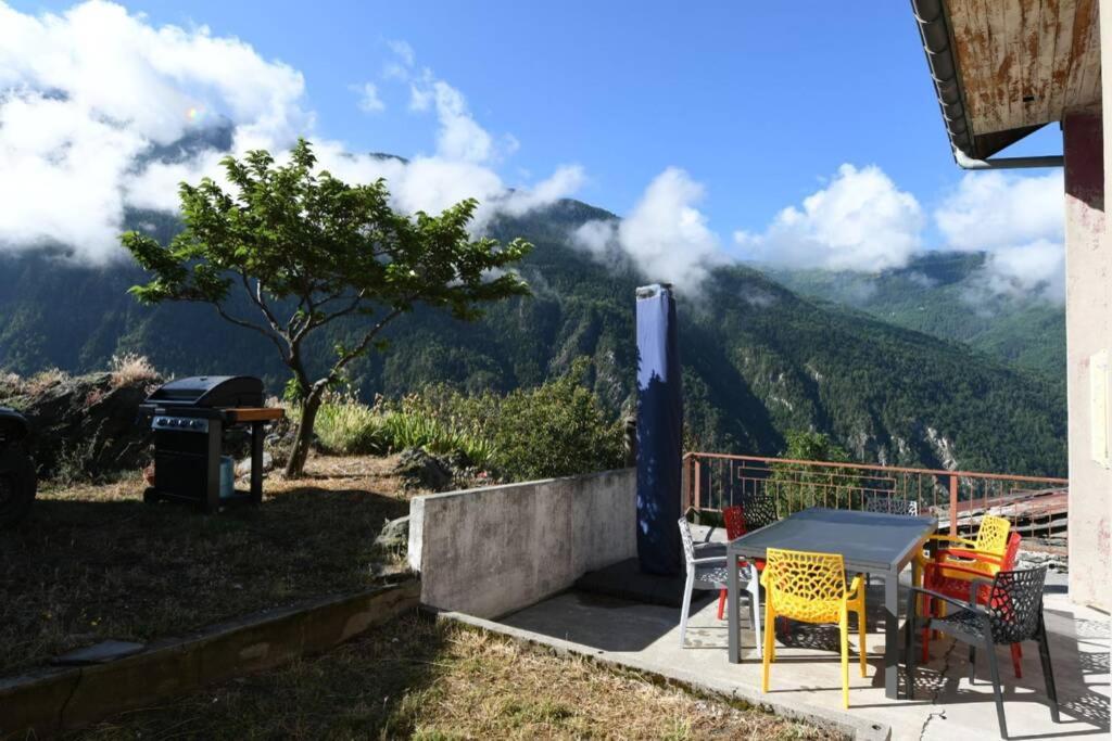 Logement Renove Avec Vue Panoramique La Saussaz Екстериор снимка