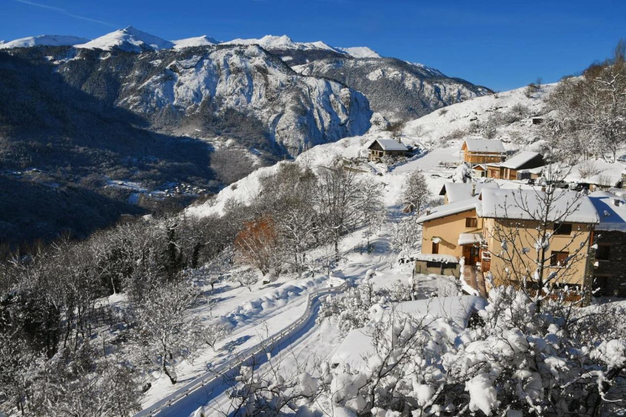 Logement Renove Avec Vue Panoramique La Saussaz Екстериор снимка